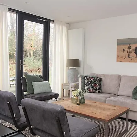 Holiday home Prachtige Duinvilla's Op Natuurpark Egmond aan den Hoef